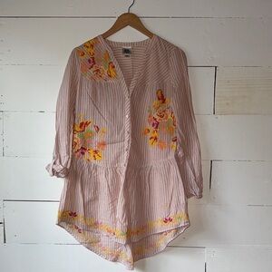 Ivy Jane Embroidered Tunic Blouse